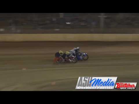 Sidecars: Foreman/Tighe and Newman/Newman Great Battle - Carina Speedway