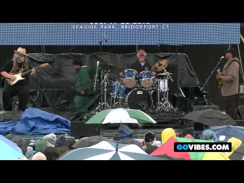 7 Walkers Perform "Mr. Charlie" at Gathering of the Vibes Music Festival 2012