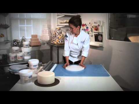 Jean Marie Moffa How to Cover Cake Boards with Satin Ice Fondant