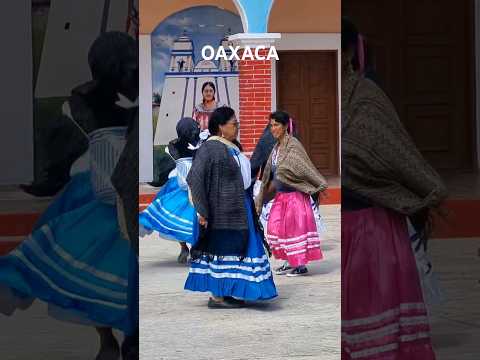 PUEBLOS DE LA MIXTECA REUNIDOS EN TIJALTEPEC, OAXACA