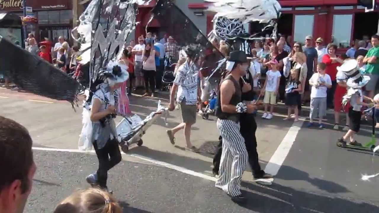 Ramsgate Carnival Crowds 2013,