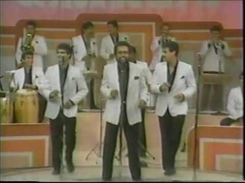 Hojas Blancas - Andy Montañez