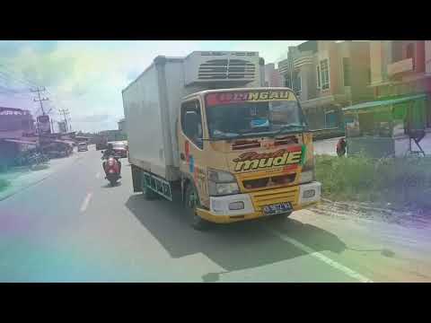ketemu truk pacar mude di jalan sintang. pal 6.