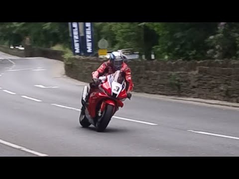 IOM TT Race 1, Lap 2 of 6. RST Superbike Quarterbridge to Braddan Bridge 31st May 2026