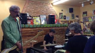 The Muffs &quot;Honeymoon&quot; at Freakbeat Records 3.19.17