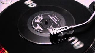 Download lagu The Beatles - I Want To Hold Your Hand/This Boy (Parlophone R 5084) 45 rpm mp3