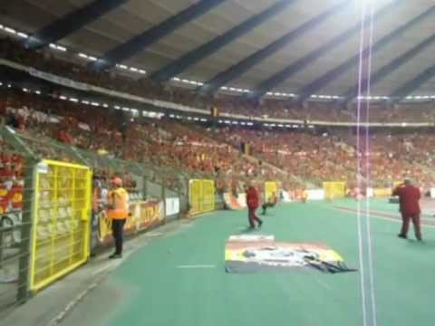 De Pitaboys live tijdens België - Nederland