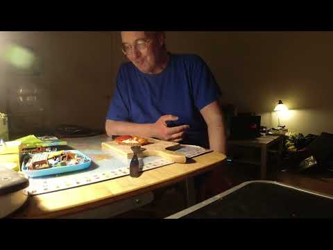 MongoTV_10407 - Min Natmad -  RUGBRØD Med TUNSALAT og TOMAT og AGURK