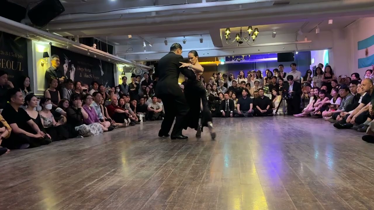 Aldana Silveyra y Diego Ortega - performance in Seoul  in July 2026 - 2/7