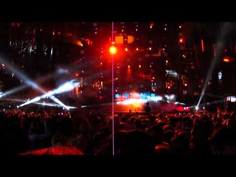 TIESTO at EDC 2011 playing Antidote Swedish House Mafia Knife Party