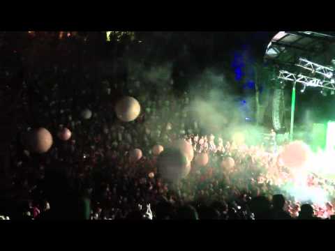 Stanton Warriors at Breakfest 2011 - bouncing balls