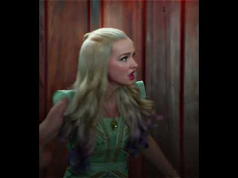 The way Carlos looked at her! 😭 #fyp #emotional #descendants #shorts