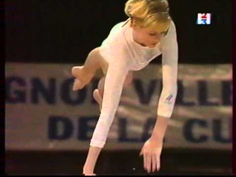 Svetlana KHORKINA (RUS) UB - 2000 France vs Russia