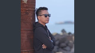 Download lagu Gugur mp3 Download lagu Gugur mp3