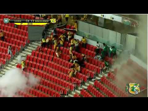 Fight between Gama's youth and Brasilia faction.