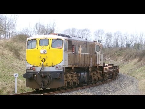 Irish Rail 073 on Empty DFDS Liner