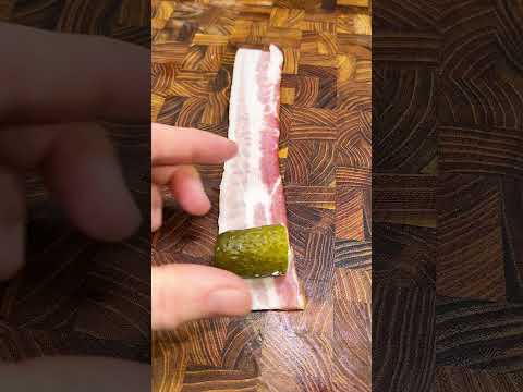 Bacon + pickles + cream cheese = game day MAGIC 🔥🥒🥓