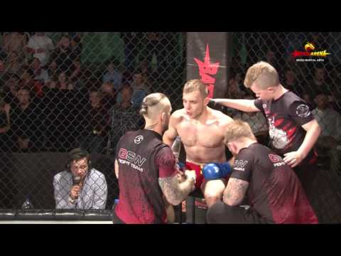 Max Leszczynski vs Jake Stark