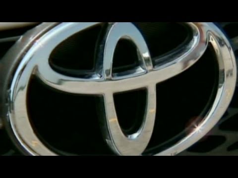 Strong Yen clips Toyota profits