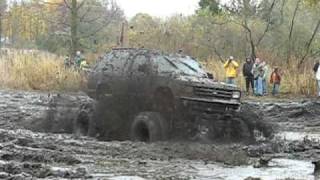 preview picture of video 'Caledonia Mud Run 09 clip 2'