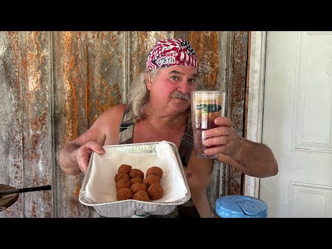 Make Sun Tea and Hush Puppies with Bruce Mitchell
