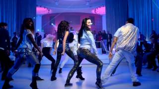 Download lagu Something To Dance For/TTYLXOX (Mash Up)' from 'Shake It Up mp3