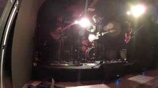 Video The Sculptures - Straighten Up (Live Hudební sklepy Boskovice)