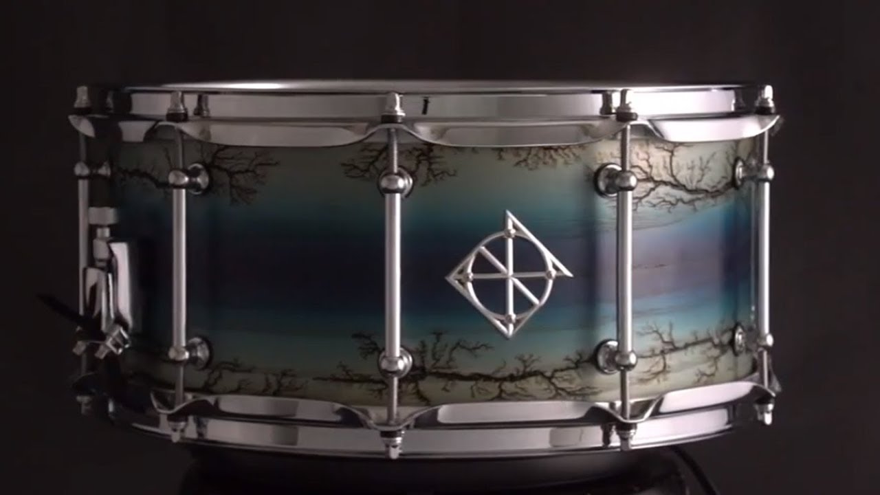 Dixon Artisan Series 14 x 6.5" Ash Snare Drum - Enchanted Blue Reverse Burst