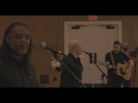 We Love Your Name - Kiley Dean ft Jaye Thomas (Live)