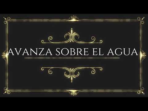 avanza sobre el agua
