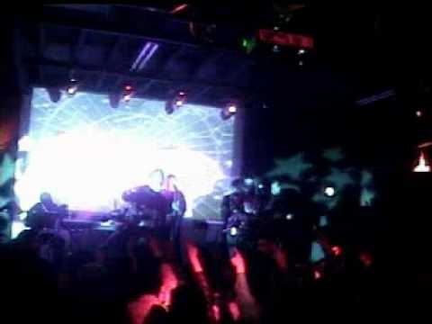 Bailar la guerra のサムネイル