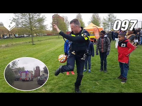 Politievlogger Jan-Willem dienst met Wim. Brandweer, Jeugd en wijkzorg.