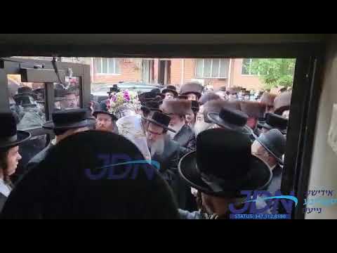Hachnosas Sefer Torah in Pupa BP  - 6 Tishrei 5782