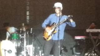 Jumbo / Monotransistor & Cada vez que me voy