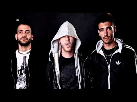 Bloody Vinyl Vol.1 - 99 problemi Remake (enigma / salmo) TESTO