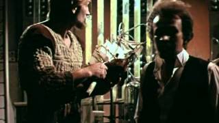 Отрывок из фильма "Капитан Немо" (1975 год). Глубинные бомбы
