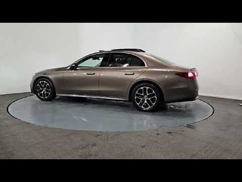 Mercedes-Benz E-Class E220D Exclusive Plus with Pa - Image 2