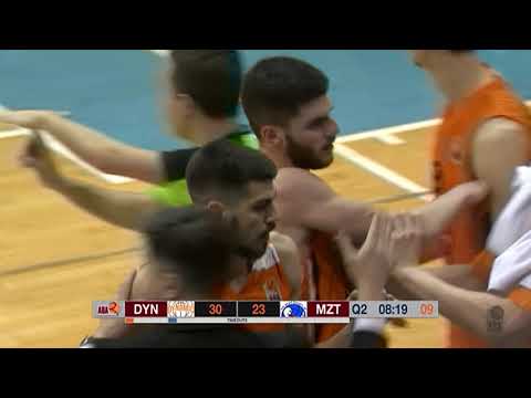 Đorđe Savković throws it down with two hands (Dynamic VIP PAY - MZT Skopje Aerodrom, 7.2.2019)