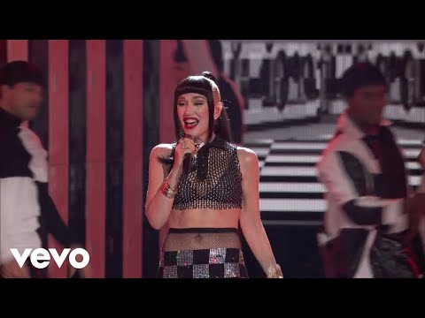 Gwen Stefani - Slow Clap w/ Saweetie (Live On The Voice/2021)