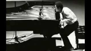 Keith Jarrett at Avery Fisher Hall, N.Y. 1977 "Belonging" Part 1.