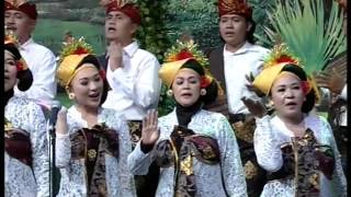 Bali Treasury Choir : 2. Medley Bungan Sandat &amp; Sigulepong (Bali &amp; Sumut)