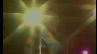 LOQUILLO Esto no es hawai