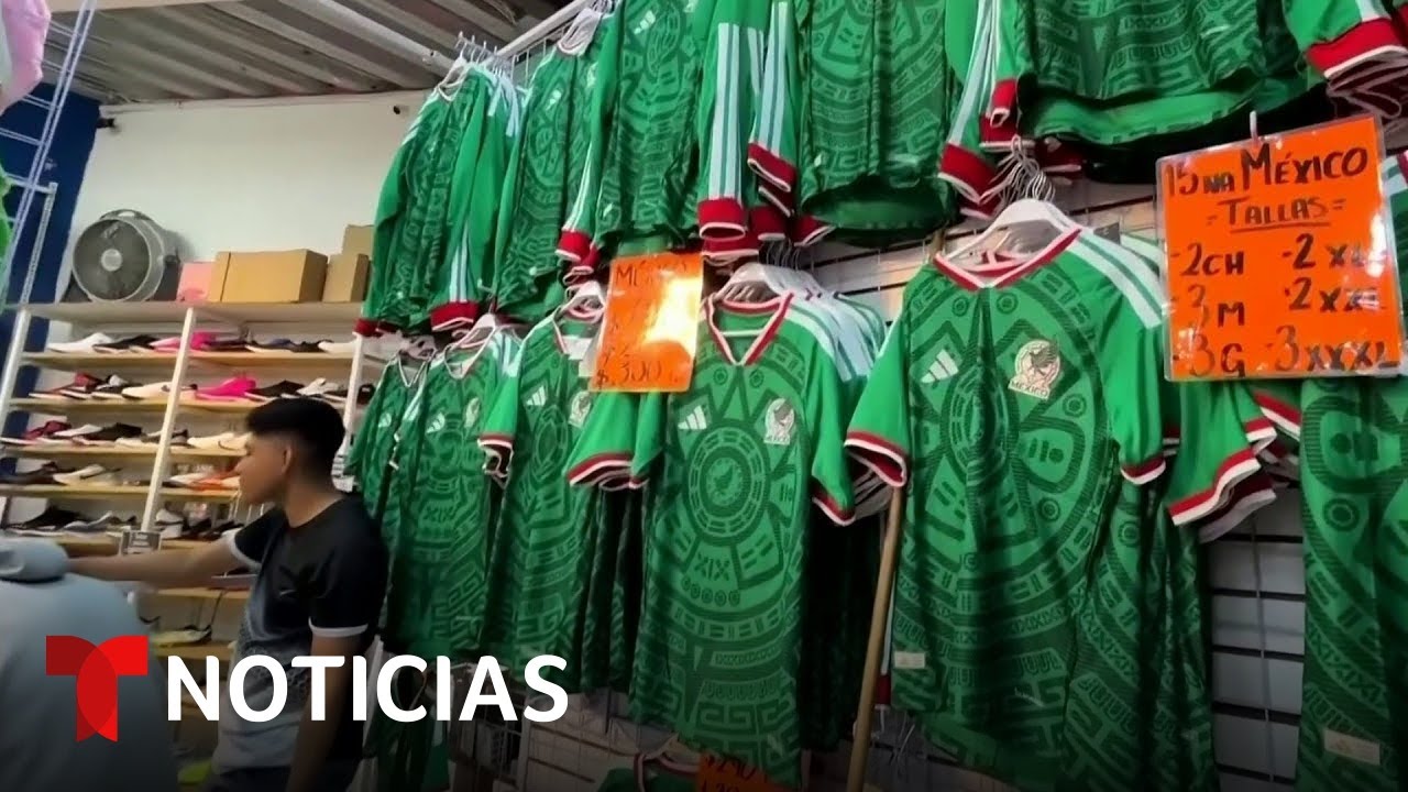 Autoridades mexicanas decomisan jerseys y artículos deportivos previo a la Copa Mundial de la FIFA