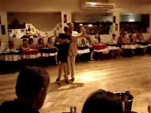  Andrea Misse  and  Javier Rodriguez  are  dancing  to  the  milonga  "  La Cicatriz  "