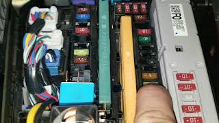 Toyota Highlander, engine stall, rough idle, hesitation, no acceleration caused by bad fuel pump.
