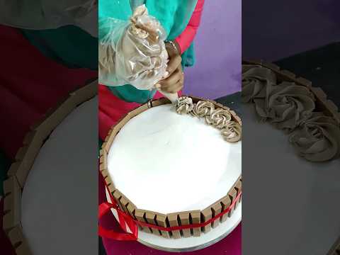 😲 😮 ivlo rate la KitKat cake ah ....#shorts #trending #howto #birthday #viral #cakes