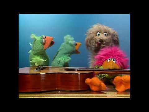 The Muppet Show - 512: Melissa Manchester - “How Much is That Doggie in the Window” (1981)