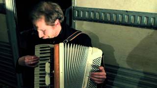 Bronze Radio Return - Down There (acoustic)