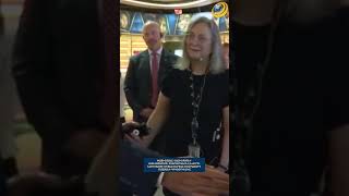 Փաշինյանը Վաշինգտոնի Աստվածաշնչի թանգարանին է նվիրել Նարեկացու միջնադարյան մատյանի կրկնօրինակը