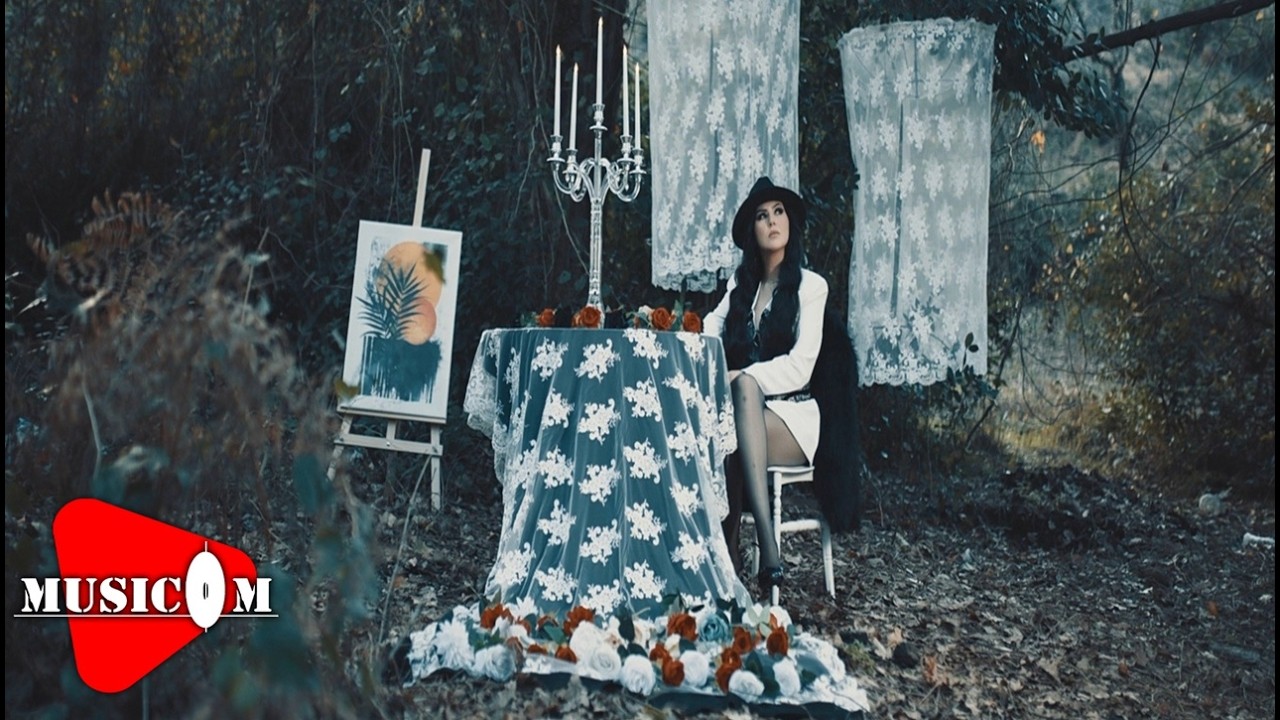 Esin Kaya - Ağlamam Ondan